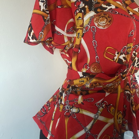 Red printed blouse. New blouse beautiful. - Picture 6 of 7